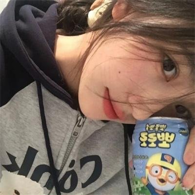 巨蛇闯女校 封面